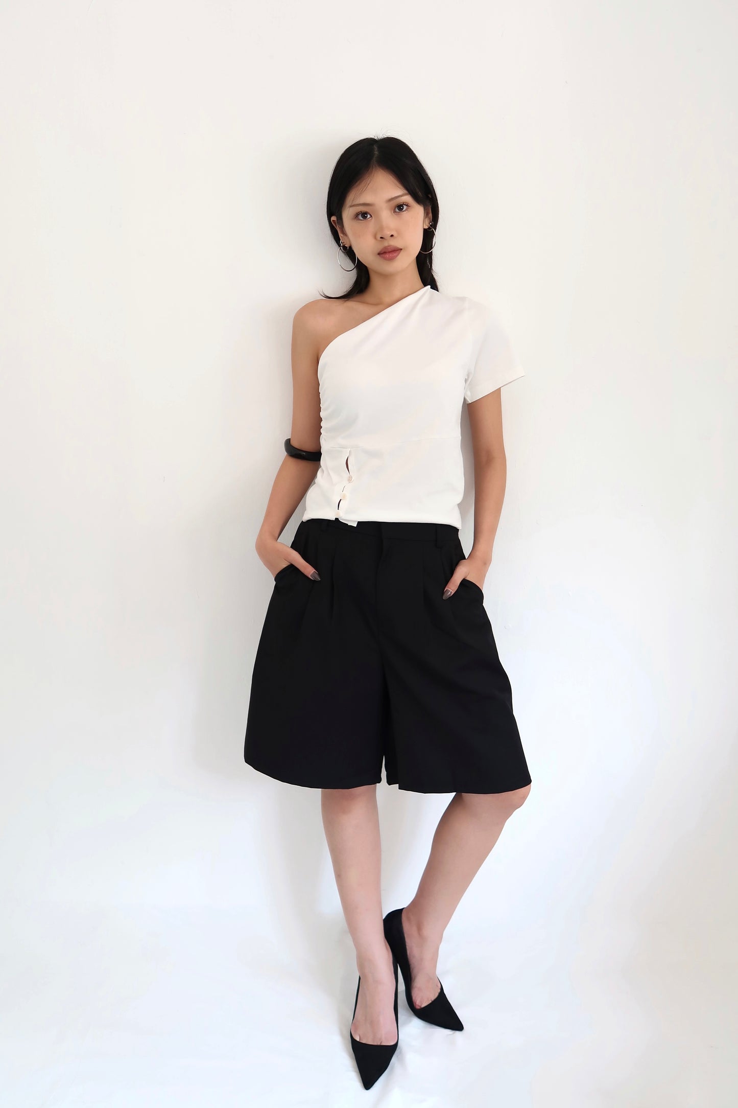 Leo Shorts