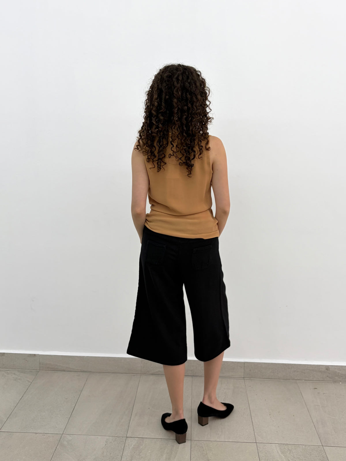 Black Flare Capris