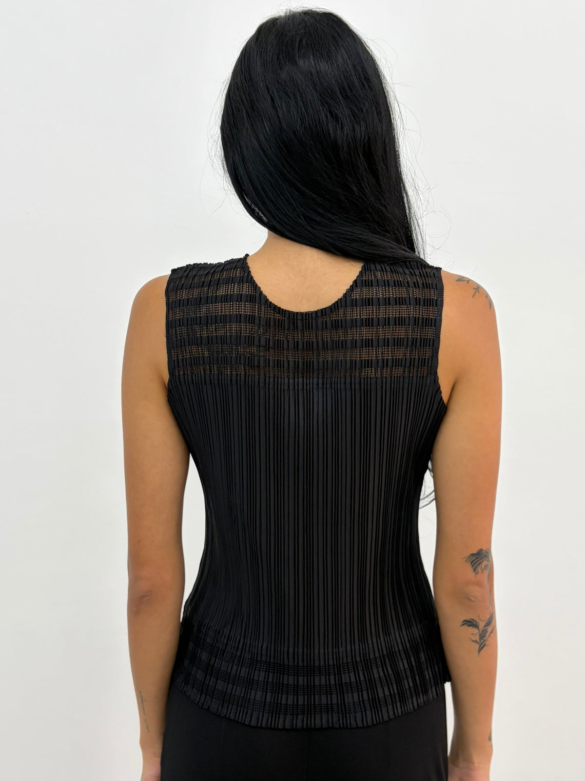 Pleats High Neck Top