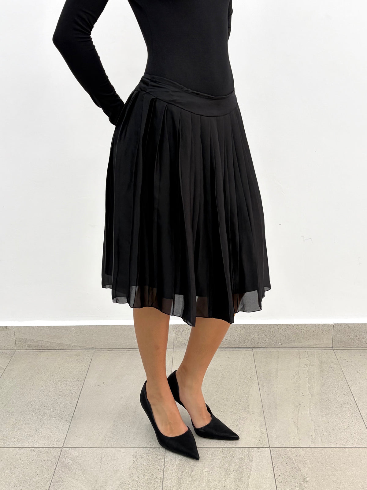 Pleats Satin Skirt