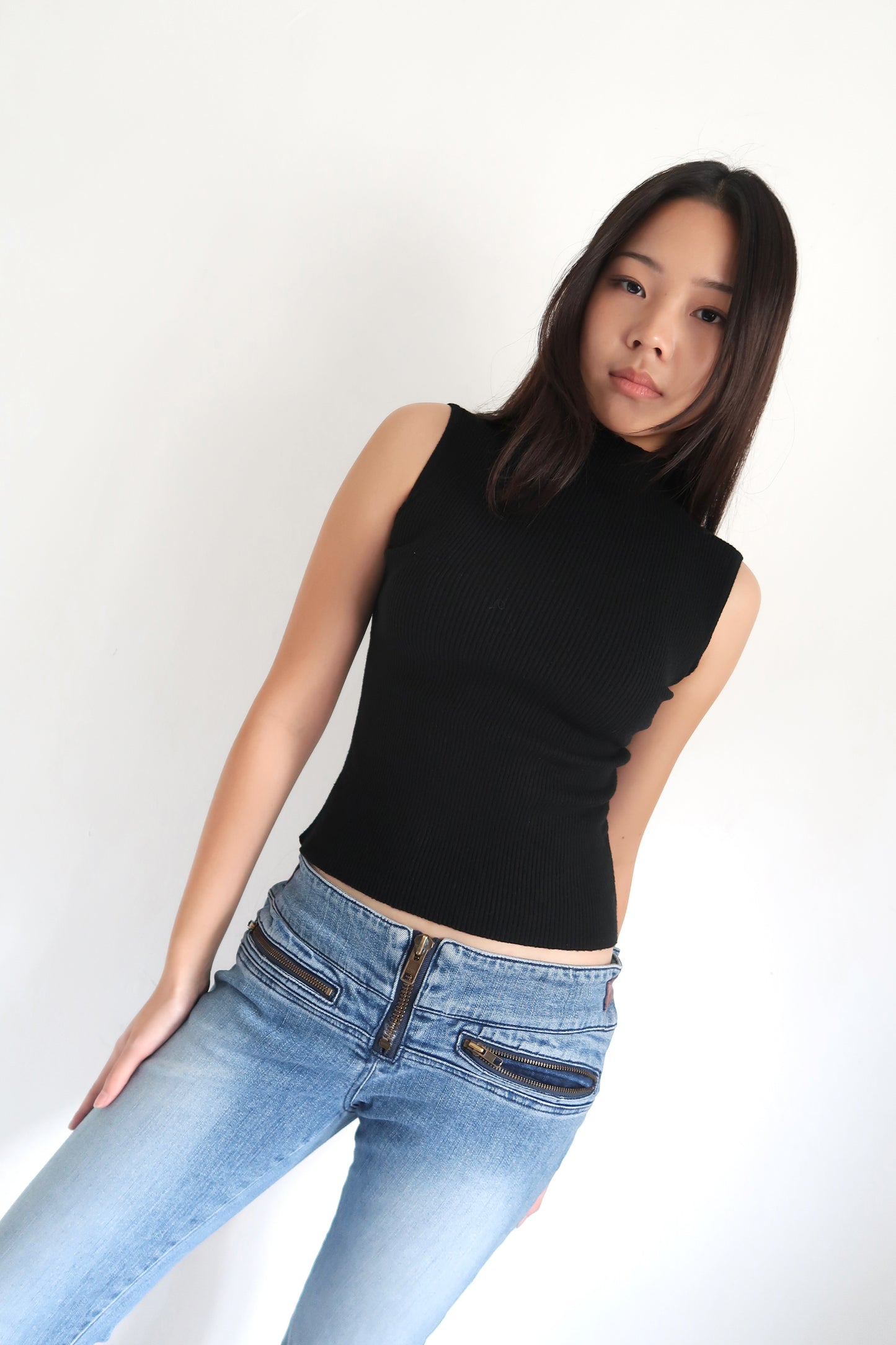 Zipper Detail Jeans