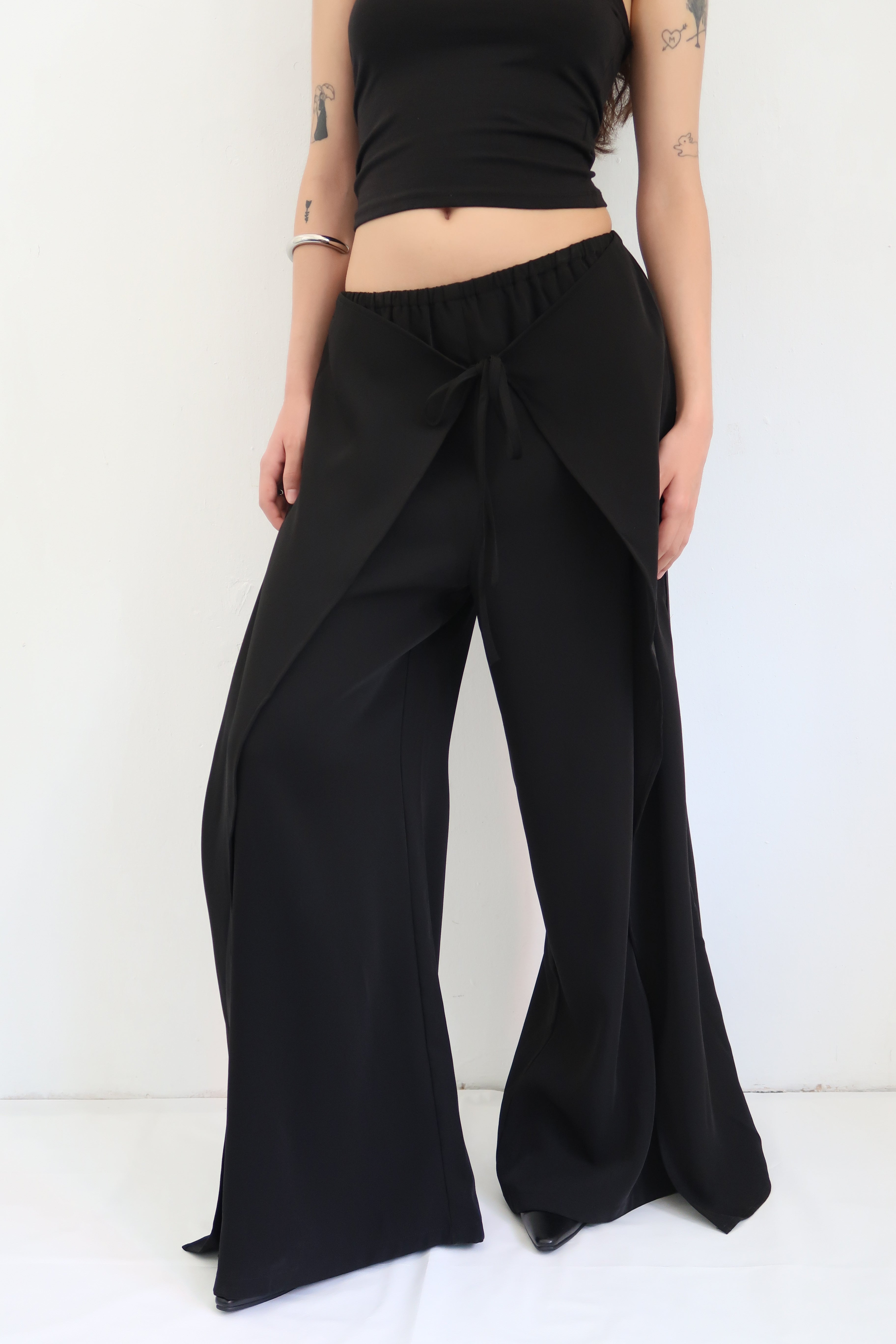 The Noa Pants – Zabu Boutique Pte. Ltd.